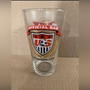 US Soccer ~ Budweiser “Grab Some Buds” Official Bar Pint Beer Glass.